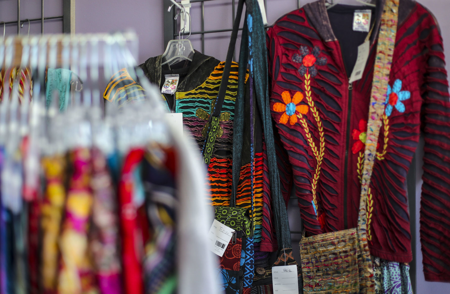 081219-hilltopstore-002
